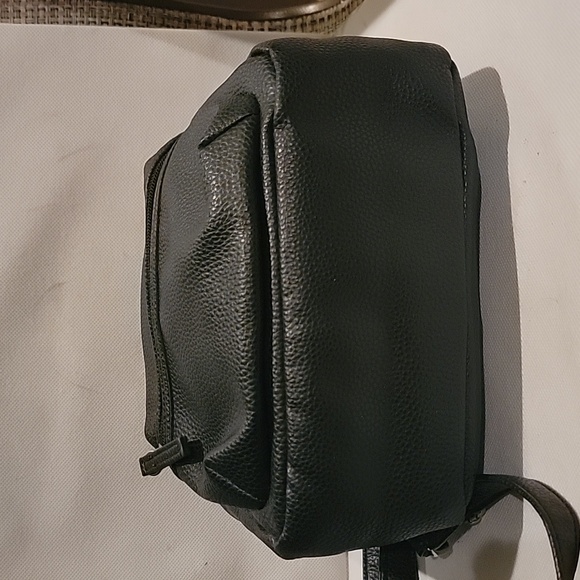 STONE MOUNTAIN BLACK‎ LEATHER BACKPACK - Picture 5 of 6